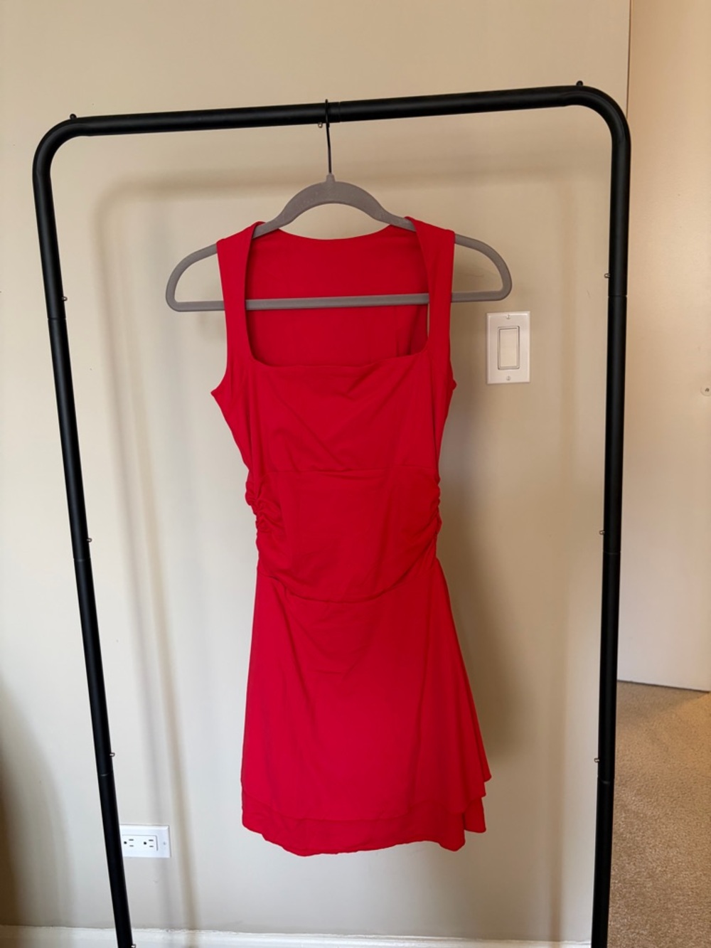 Classic Red Sleeveless Women's Dress - Picture 1 of 2